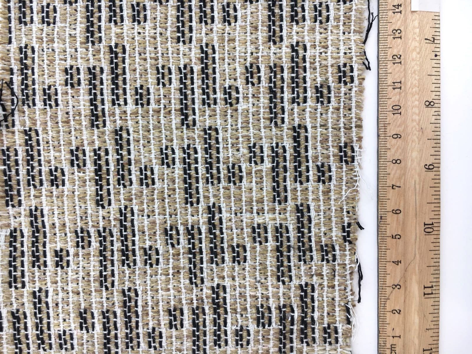 Boucle tweed jacket fabric beige black houndstooth check pattern 1.6 yd - buklefabrics