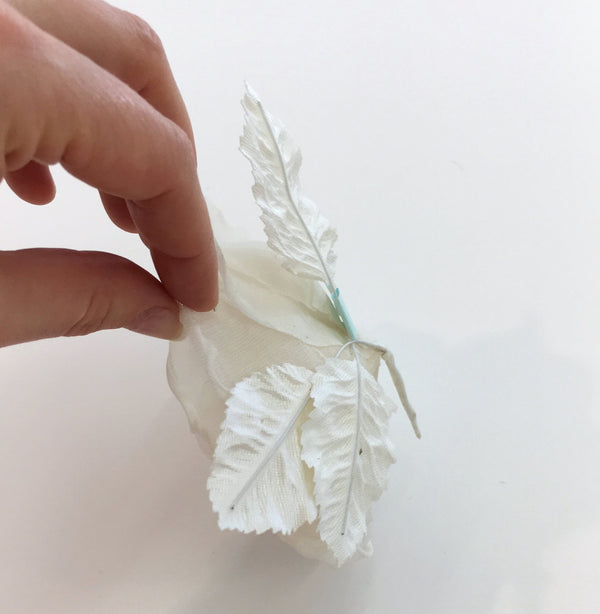 White SILK Flower Brooch Hair Pins Boutonniere Millinery Wedding Dress Accessory - buklefabrics