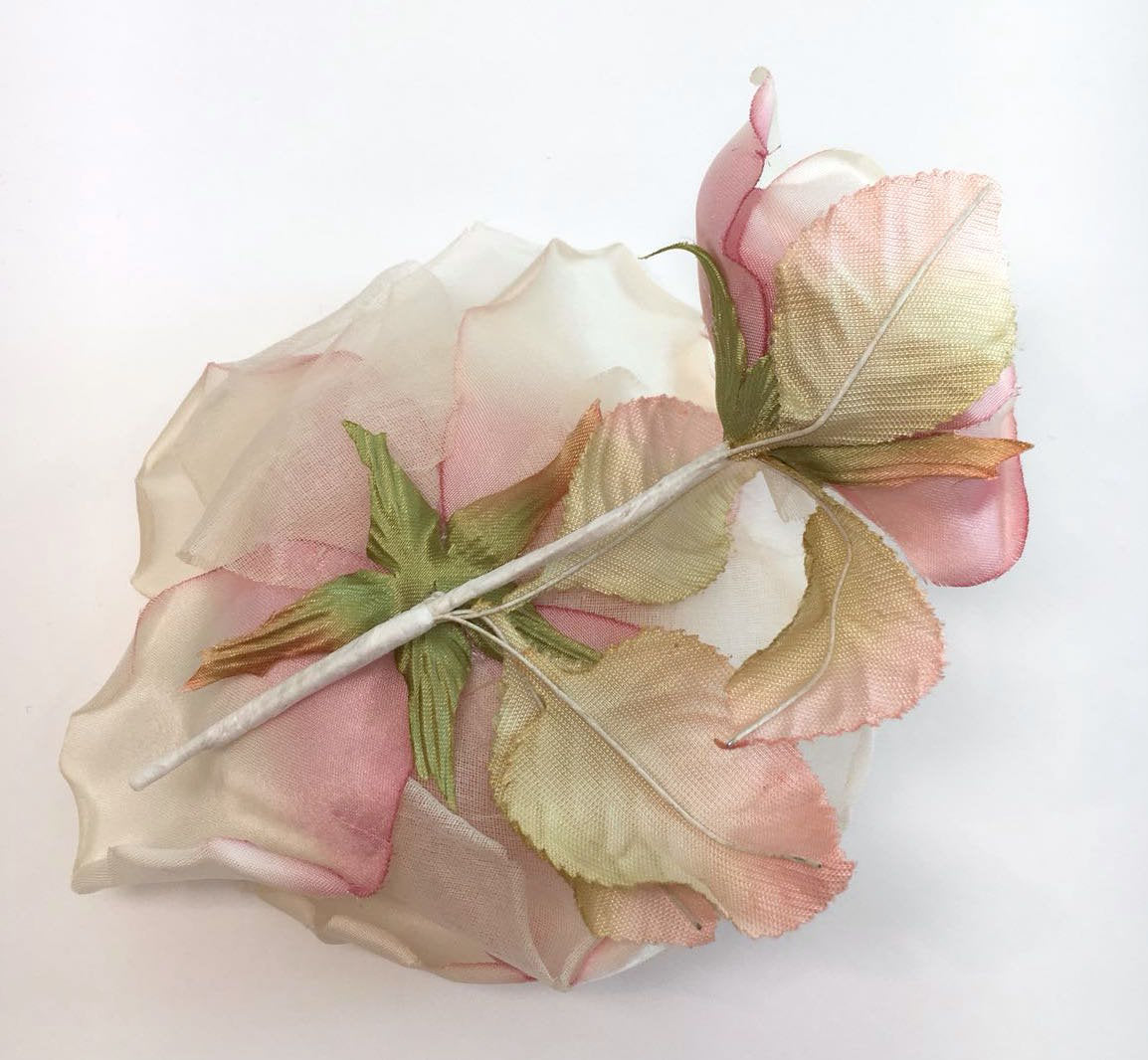 Silk rose flower dusty pink bridal brooch boutonniere - buklefabrics