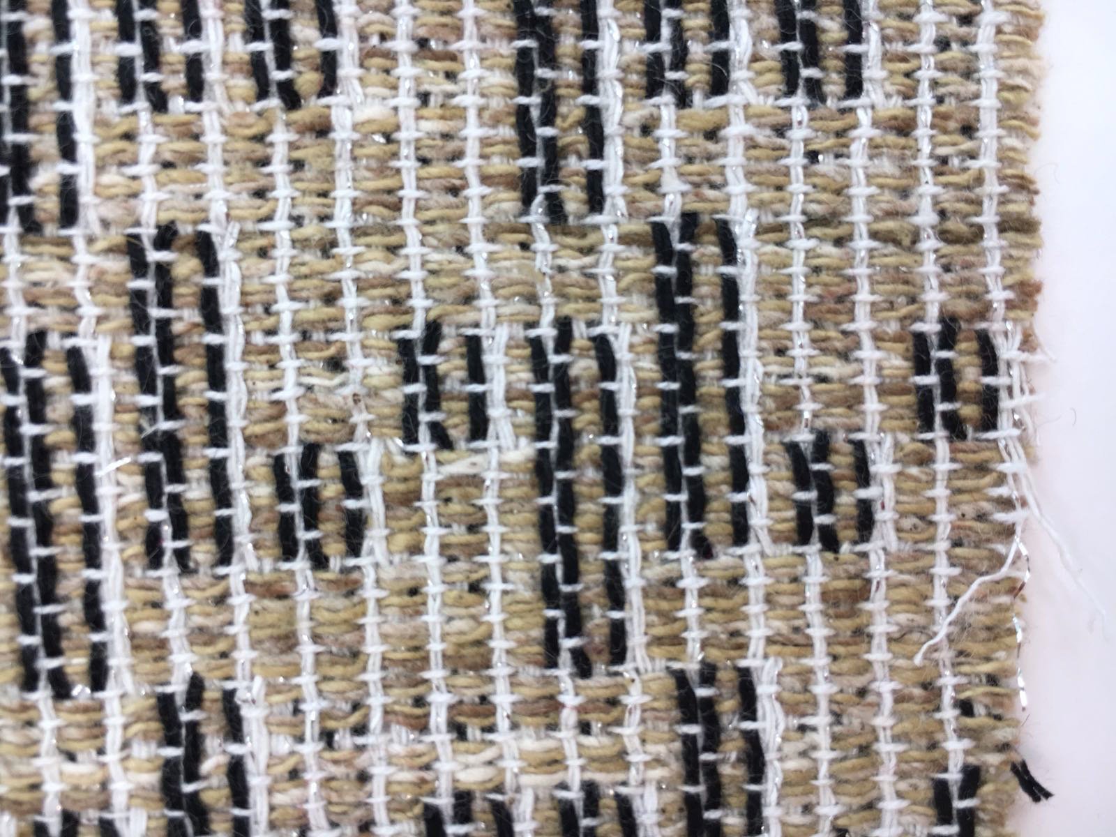 Boucle tweed jacket fabric beige black houndstooth check pattern 1.6 yd - buklefabrics