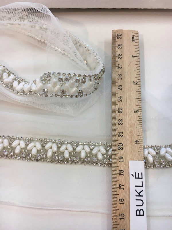 White Beaded 3d Lace Trim Embroidered Iridescent - buklefabrics